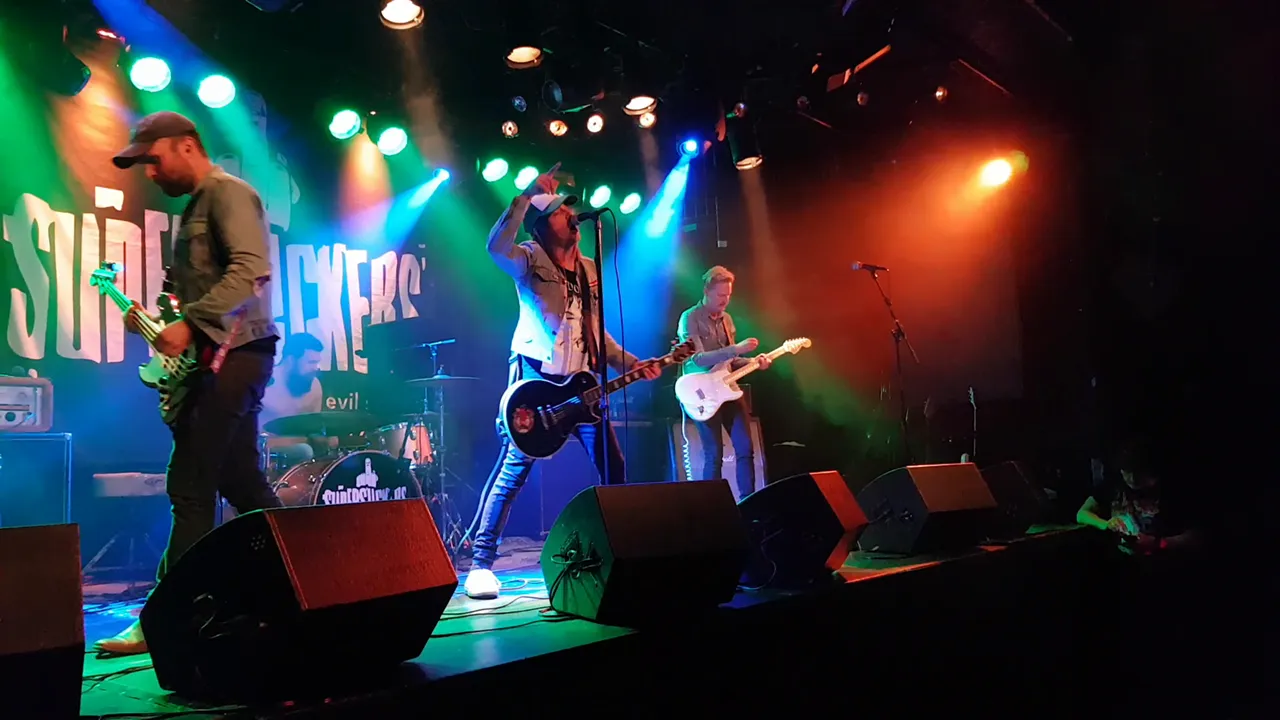 The-Space-Cowboys2018-12-17-kl.-2210.28.27-4 copy